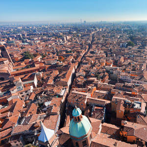 Incontri raffinati a Bologna — portici UNESCO, gastronomia emiliana e vita universitaria
