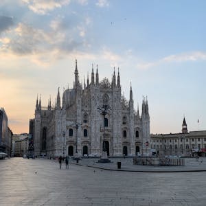 Incontri eleganti a Milano — la capitale italiana della moda, del design e della finanza